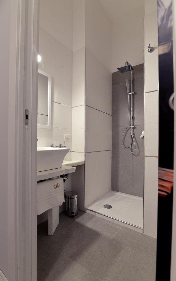 Chiaia Roof Bed & Breakfast Наполи Екстериор снимка