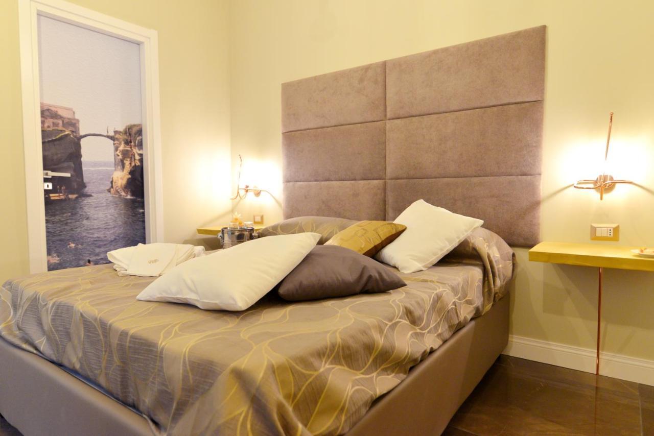 Chiaia Roof Bed & Breakfast Наполи Екстериор снимка